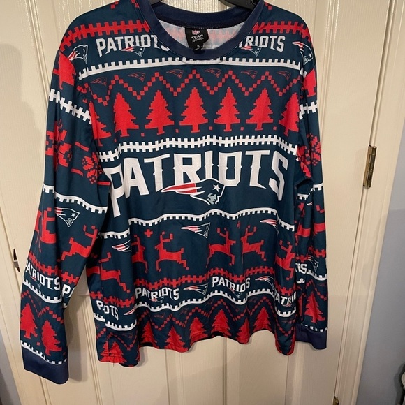 NFL New England Patriots Navy and Red Holiday Sweater XL - Picture 1 of 6